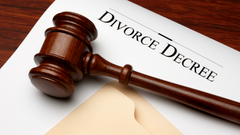 What is a Divorce Decree?