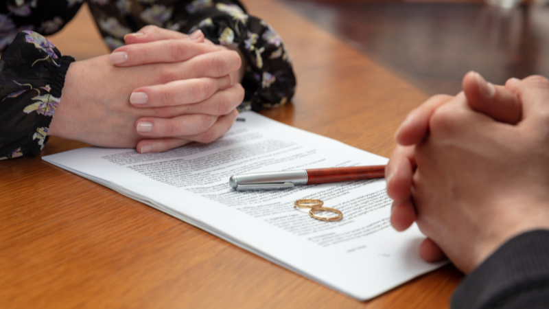 Dissolution of Marriage in Illinois - Barber Law Offices